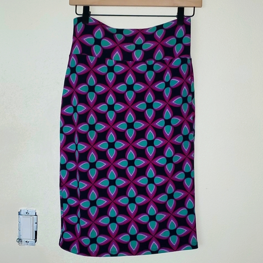 LuLaRoe Cassie Pencil Skirt